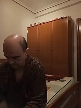 geli45 online show from March 15, 2026, 10:28 pm