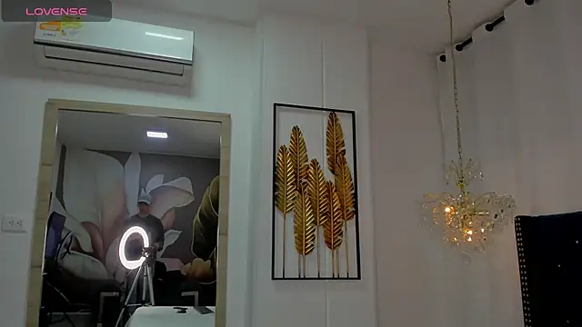 Snapshot of AerumChae chatting on February 19, 2026, 12:35 pm AerumChae online show from February 19, 2026, 12:35 pm