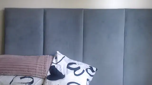 Jah-Queen online show from November 26, 2025, 1:55 pm