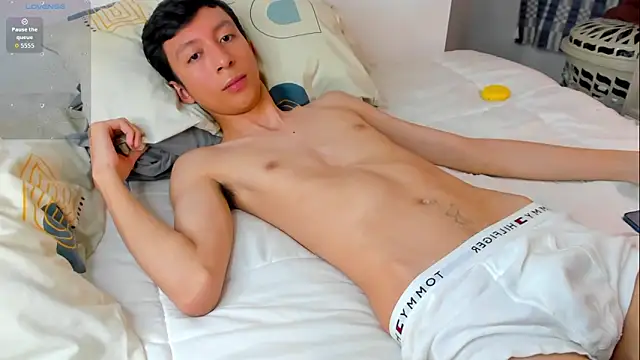 philip twinkk online show from December 21, 2025, 9:37 pm