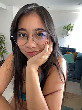 Lily June online show from November 3, 2025, 4:10 pm