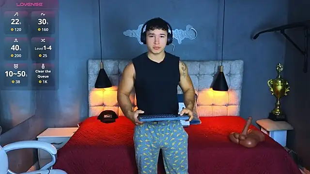 Snapshot of Horny_nick18 chatting on October 16, 2025, 2:03 pm Horny nick18 online show from October 16, 2025, 2:03 pm
