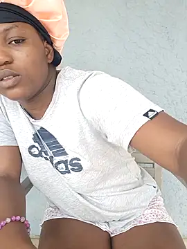 SweetHoney21  online show from February 1, 2026, 10:13 am