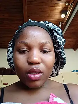 SweetHoney21  online show from July 1, 2026, 12:38 pm