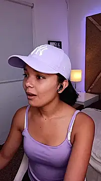 Snapshot of BelhaLawuo chatting on January 18, 2026, 7:39 pm BelhaLawuo online show from January 18, 2026, 7:39 pm