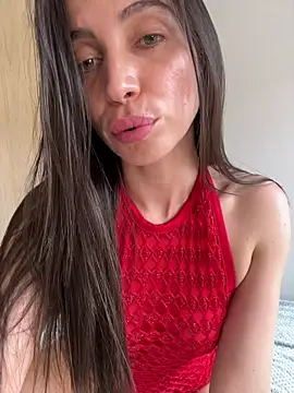 karinasantos  online show from June 1, 2026, 7:02 pm