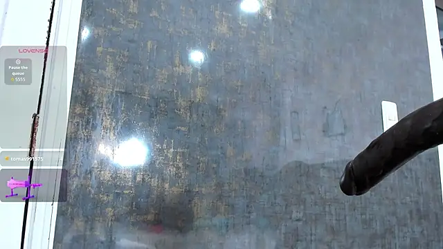 dalia roses online show from October 5, 2025, 8:21 pm