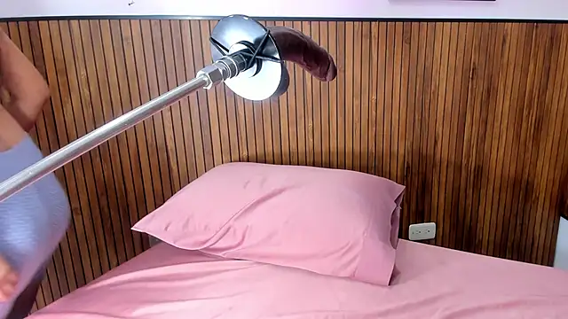 dalia roses online show from September 15, 2025, 1:28 am