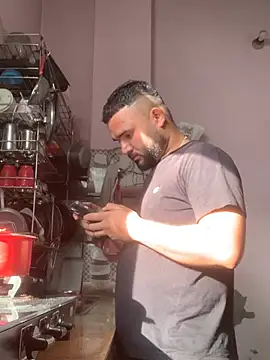 Snapshot of amitsharma7868 chatting on March 22, 2026, 2:59 am amitsharma7868 online show from March 22, 2026, 2:59 am