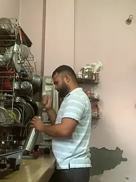 Snapshot of amitsharma7868 chatting on April 2, 2026, 1:24 am amitsharma7868 online show from April 2, 2026, 1:24 am