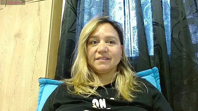 Snapshot of haashkyo chatting on May 15, 2026, 5:22 pm haashkyo online show from May 15, 2026, 5:22 pm