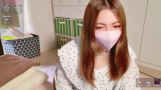 Fuwa chan online show from June 19, 2026, 1:55 am