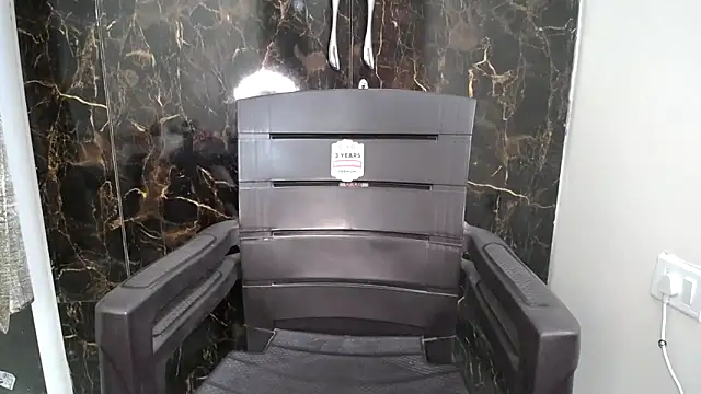 Snapshot of niya-cute chatting on April 2, 2026, 6:14 pm niya-cute online show from April 2, 2026, 6:14 pm