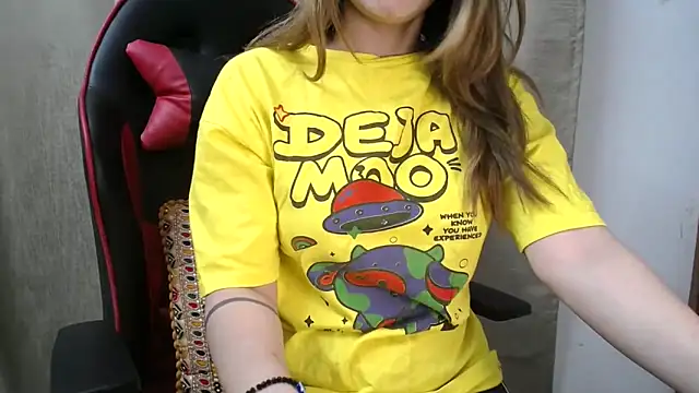 Snapshot of niya-cute chatting on March 9, 2026, 4:43 pm niya-cute online show from March 9, 2026, 4:43 pm