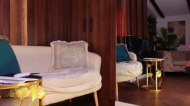 Snapshot of QueenMarX chatting on January 31, 2026, 7:12 pm QueenMarX online show from January 31, 2026, 7:12 pm