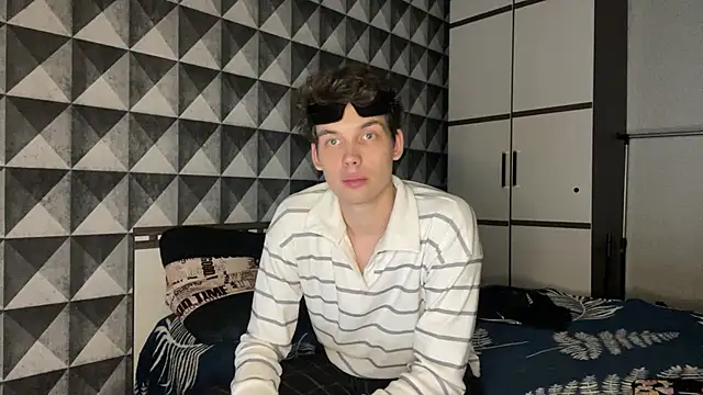 merycouple online show from April 20, 2026, 10:00 pm