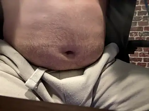 Snapshot of fcach2244 chatting on February 1, 2026, 10:08 pm fcach2244 online show from February 1, 2026, 10:08 pm