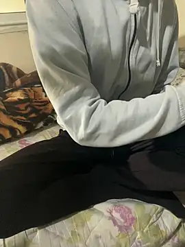 Yasar-Xxxl online show from February 8, 2026, 2:15 pm