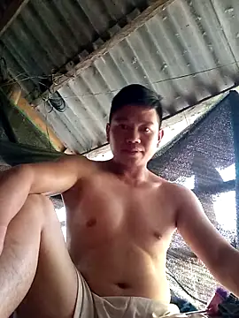 DungLuongg online show from April 20, 2026, 9:34 am