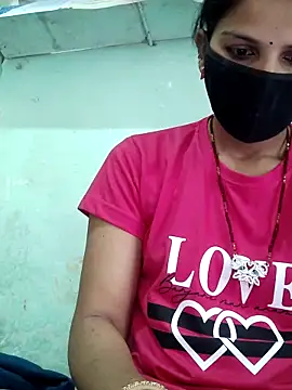 Snapshot of poojam93 chatting on September 18, 2025, 2:36 am poojam93 online show from September 18, 2025, 2:36 am