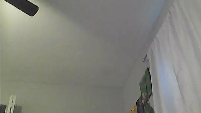 Snapshot of sarahkat86 chatting on May 24, 2026, 11:59 pm sarahkat86 online show from May 24, 2026, 11:59 pm