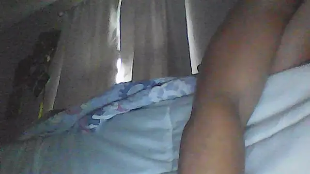 sarahkat86 online show from April 9, 2026, 11:38 am