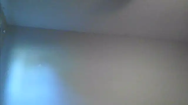 Snapshot of sarahkat86 chatting on April 17, 2026, 10:34 pm sarahkat86 online show from April 17, 2026, 10:34 pm