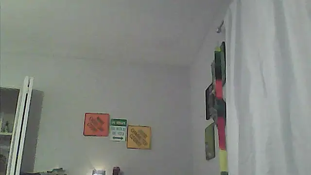 Snapshot of sarahkat86 chatting on May 19, 2026, 1:56 am sarahkat86 online show from May 19, 2026, 1:56 am