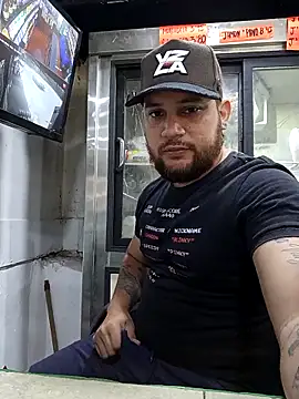 Catire10  online show from November 7, 2025, 1:37 pm