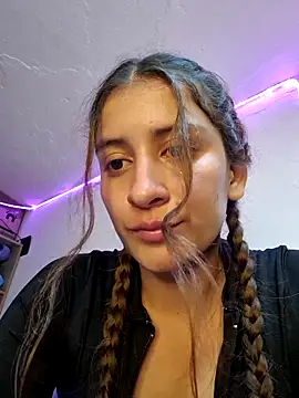 aytanna torrez online show from November 2, 2025, 3:39 pm