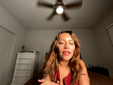 eurydicee online show from November 7, 2025, 12:37 am