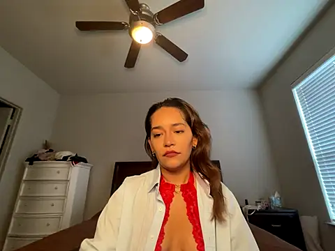 Snapshot of eurydicee chatting on September 13, 2025, 7:58 pm eurydicee online show from September 13, 2025, 7:58 pm