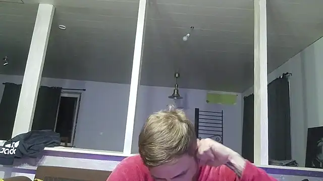 Snapshot of Bikerhot883hd chatting on February 12, 2026, 5:45 pm Bikerhot883hd online show from February 12, 2026, 5:45 pm