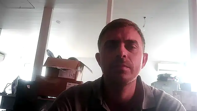 Snapshot of Bikerhot883hd chatting on October 1, 2025, 7:35 am Bikerhot883hd online show from October 1, 2025, 7:35 am