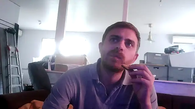 Snapshot of Bikerhot883hd chatting on October 16, 2025, 10:45 am Bikerhot883hd online show from October 16, 2025, 10:45 am