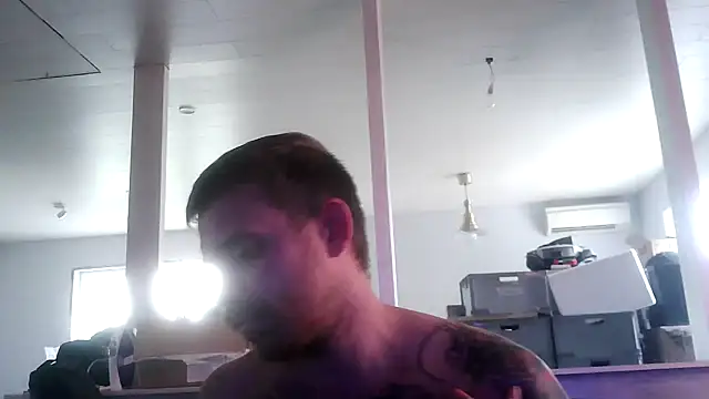 Snapshot of Bikerhot883hd chatting on October 15, 2025, 1:30 pm Bikerhot883hd online show from October 15, 2025, 1:30 pm