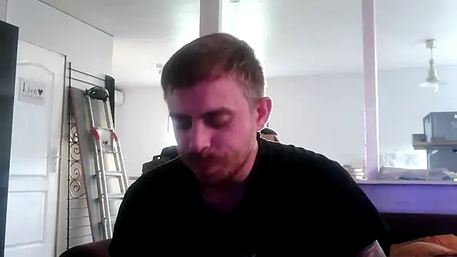 Snapshot of Bikerhot883hd chatting on October 12, 2025, 3:24 pm Bikerhot883hd online show from October 12, 2025, 3:24 pm