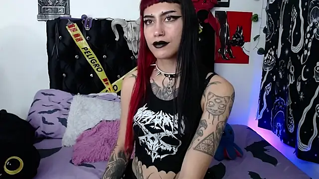 Snapshot of mayaREDdoll chatting on March 4, 2026, 3:36 am mayaREDdoll online show from March 4, 2026, 3:36 am