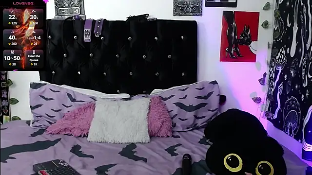 Snapshot of mayaREDdoll chatting on November 14, 2025, 9:51 pm mayaREDdoll online show from November 14, 2025, 9:51 pm