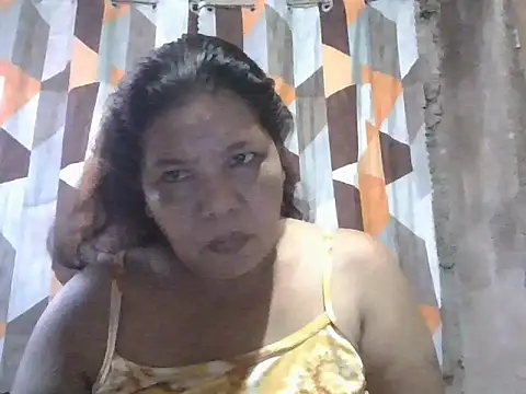 Snapshot of xxbernxxx chatting on May 17, 2026, 2:33 am xxbernxxx online show from May 17, 2026, 2:33 am