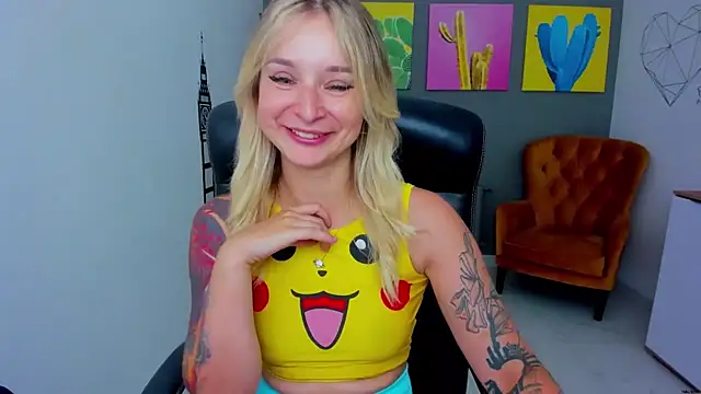 LilFleurish online show from July 7, 2026, 6:47 am