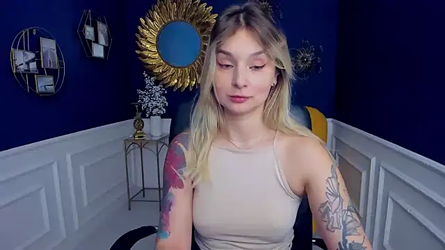 Snapshot of LilFleurish chatting on March 19, 2026, 5:29 am LilFleurish online show from March 19, 2026, 5:29 am