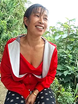 ngocngoc cute online show from July 23, 2026, 2:42 am