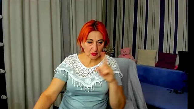 MilanaAlvis online show from December 14, 2025, 1:28 pm