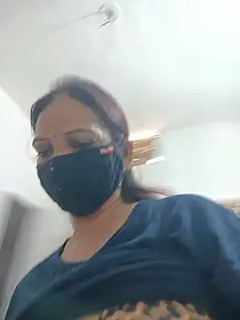 Snapshot of soni_yhakur chatting on June 20, 2026, 1:32 am soni yhakur online show from June 20, 2026, 1:32 am