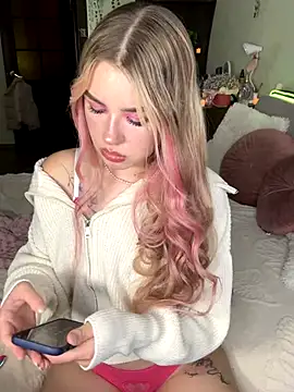 Snapshot of NastyaKiss1 chatting on October 7, 2025, 6:20 pm NastyaKiss1 online show from October 7, 2025, 6:20 pm