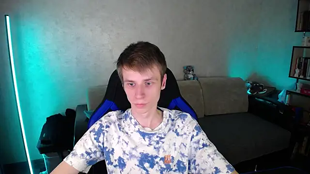 yes cute boy  online show from July 9, 2026, 1:54 pm
