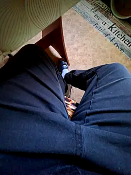 KicsikeKicsike online show from November 2, 2025, 10:31 am