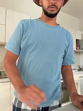 Snapshot of Gipsyboysteve chatting on February 3, 2026, 2:11 pm Gipsyboysteve online show from February 3, 2026, 2:11 pm