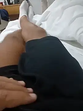 bigdick italy online show from May 20, 2026, 5:43 pm
